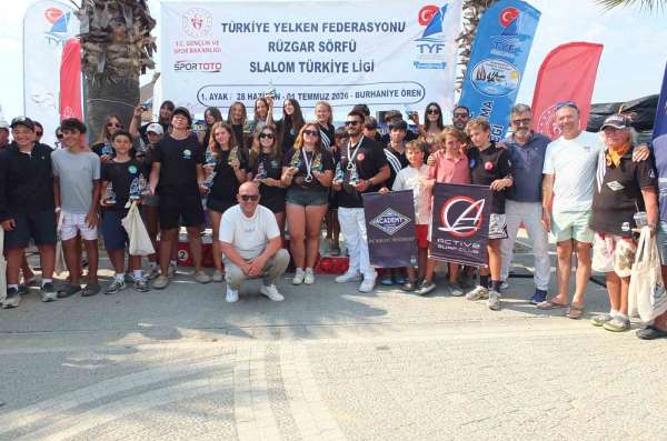 Balıkesir'de 4 günlük sörf heyecanı sona erdi