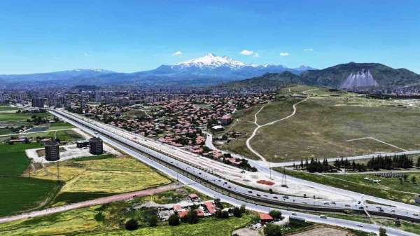 Başkan Çolakbayrakdar: 'Her yeni park, şehrimize kazandırılan yeni bir nefestir'