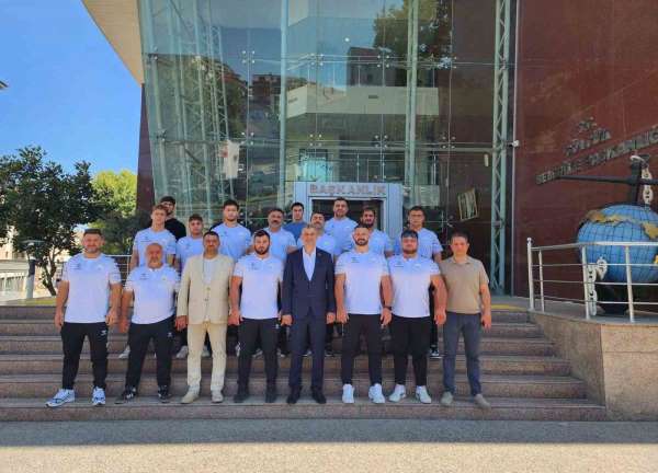 Gölcük'ün pehlivanları Kırkpınar yolcusu