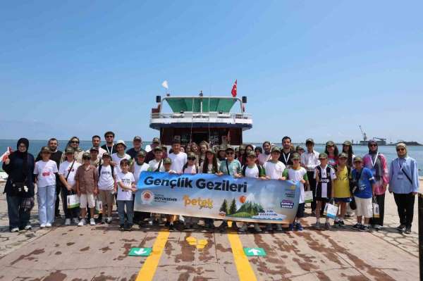 Samsun'da 'Petek Genç Gezi ve Kamp Programları' başladı