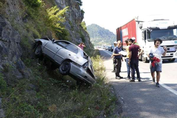 Zonguldak'ta trafik kazası: 3 yaralı 