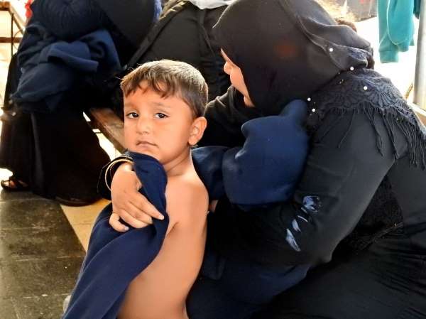 Çeşme'de 44 göçmen ölümden kurtarıldı