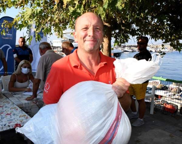 Güzelçamlı'nın balıkçıları av sezonuna umutlu başladı