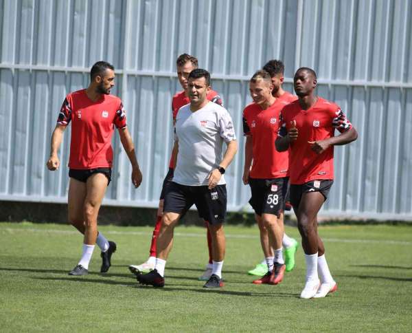 Sivasspor galibiyet için hazırlanıyor