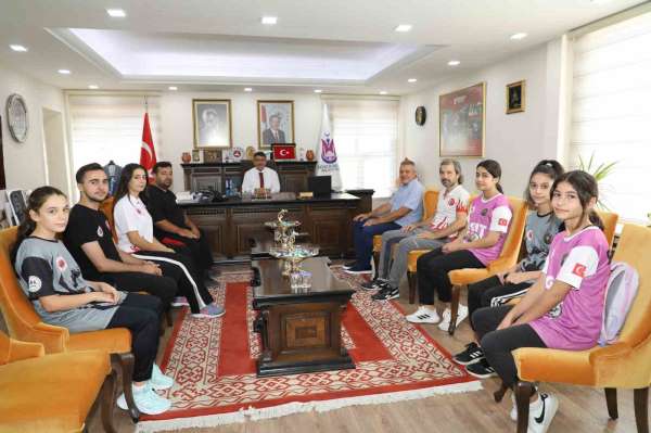 Şehzadeler Belediyesi sporcuları milli takıma seçildi