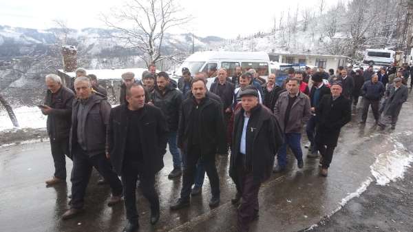 Bin 800 nüfuslu mahalle komple şehre taşınmak istiyor