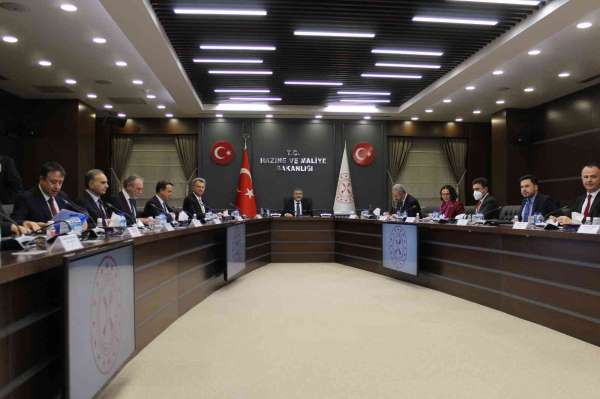 Bakan Nebati'nin TÜSİAD heyeti ile görüşmesi başladı