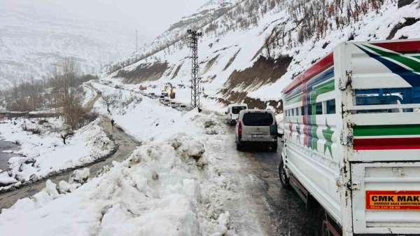 Buzlanma kazayı beraberinde getirdi: 2 yaralı
