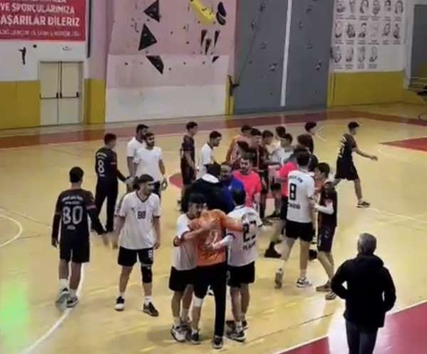 Elazığ Gençlik Spor hentbolda 5'te 5 yaptı