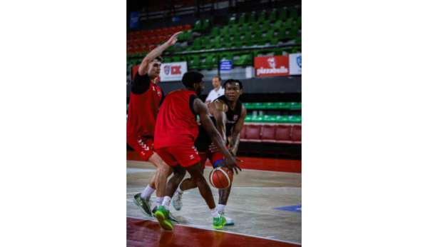 Karşıyaka Basketbol'un konuğu Galatasaray
