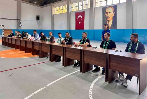 Muğlasporlu futbolcular öğrencilerle buluştu