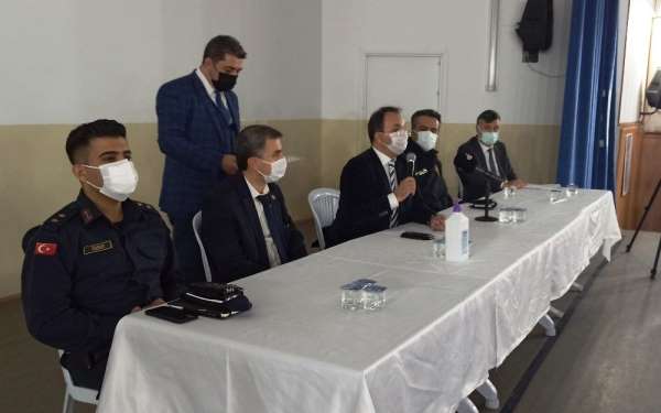 Bafra'da muhtarlarla 'aşı bilgilendirme' toplantısı 