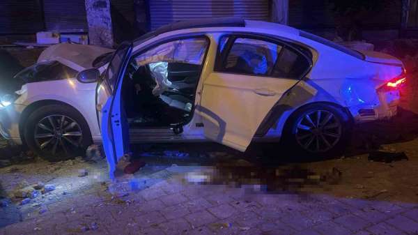 Adana'da trafik kazası sonrası silahlar konuştu: 2 yaralı