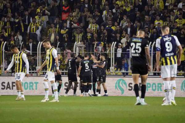 Trendyol Süper Lig: Fenerbahçe: 0 - Alanyaspor: 1
