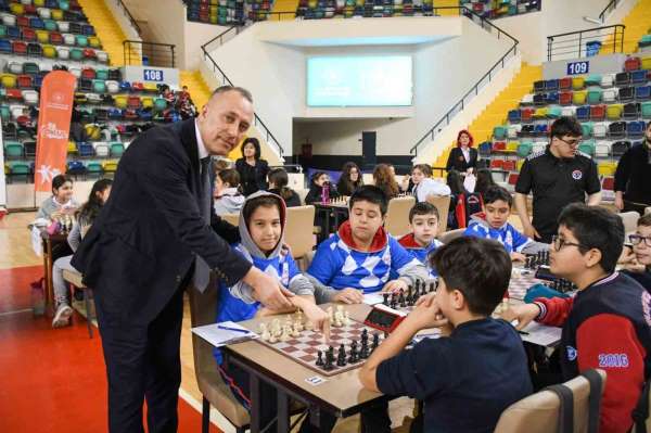 Balıkesir'de okullar arası spor müsabakaları devam ediyor