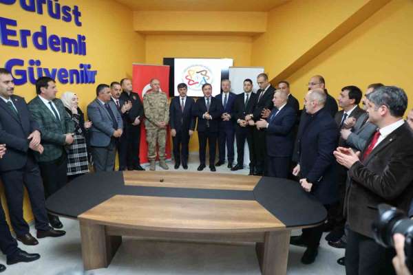 'Değer Erzincan Projesi' kapsamında 12 spor kulübünün protokol imza töreni düzenlendi