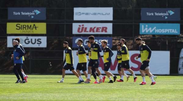 Fenerbahçe'de Konyaspor hazırlıkları sürüyor 