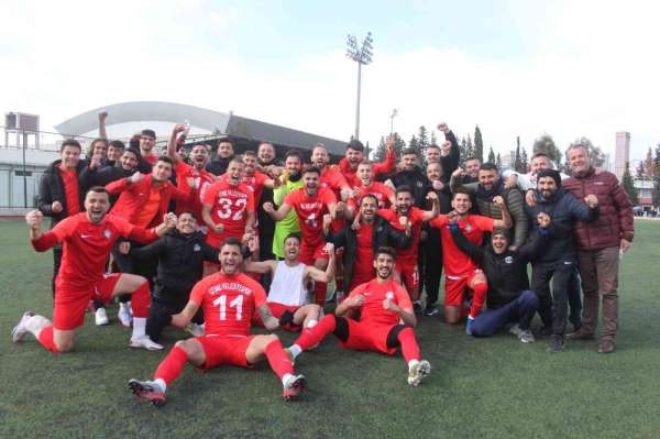 Çeşme Belediyespor hedefine emin adımlarla ilerliyor