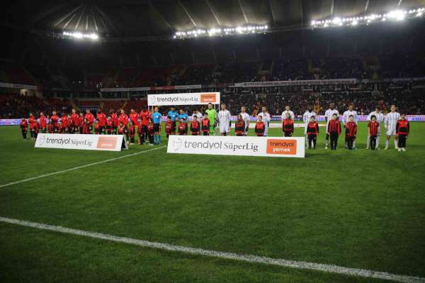 Trendyol Süper Lig: Gaziantep FK: 1 - Beşiktaş: 0