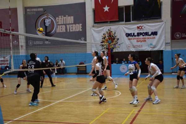 Afyonkarahisar'da Kadınlar Bölgesel Lig Grup müsabakaları tamamlandı