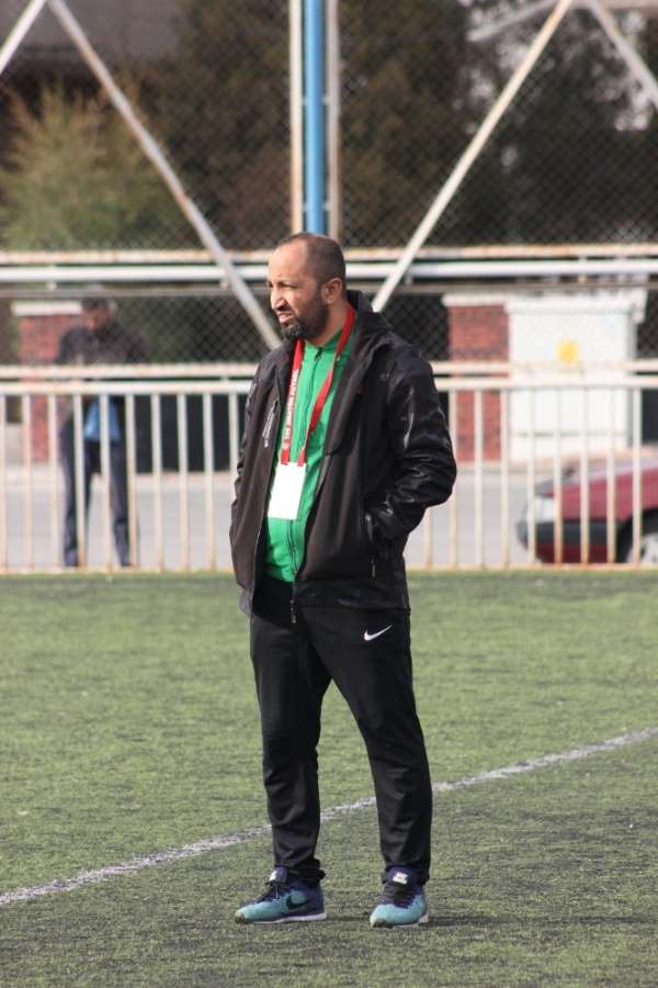 Yahyalıspor Antrenörü Erkan Demirel: 'Ligler Haziran ayında oynatılır'