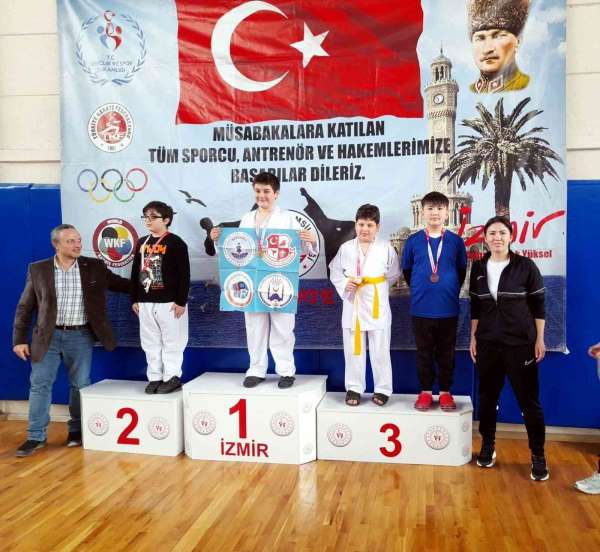 Aliağalı karatecilerden 15 madalya birden - İzmir haber