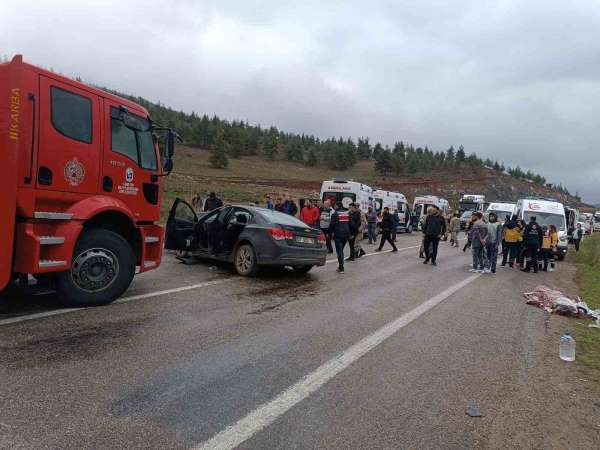 2 kişinin öldüğü kaza, öğretmenler okula yetişmeye çalışırken olmuş