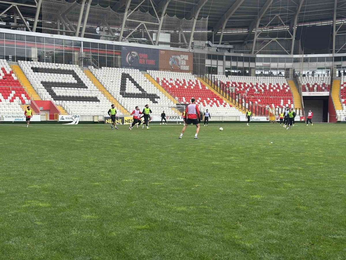 24Erzincanspor'dan taraftara davet 'Kırılan kalpleri futbolla onaracağız'