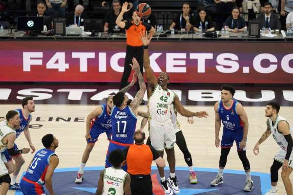 A. Efes, EuroLeague'de play-off'u garantiledi