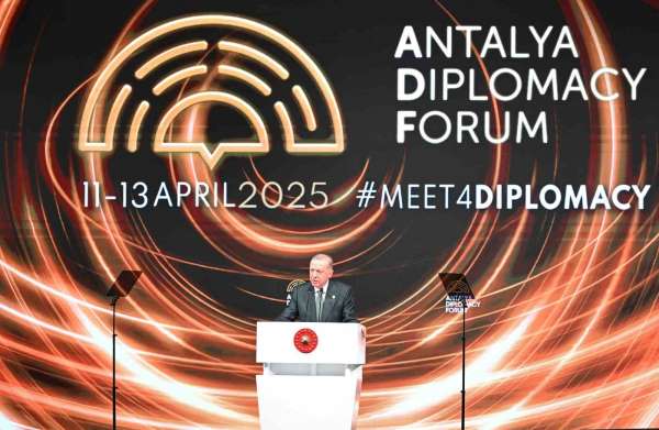 Cumhurbaşkanı Erdoğan; 'İsrail bir terör devletidir. İsrail'in katliamlarına sessiz kalmak bu suça ortak olmak