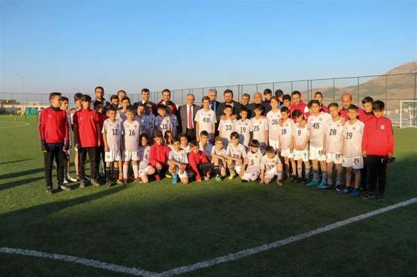 Bülent Uygun'dan Yerköspor Futbol Akademisi'ne övgü 