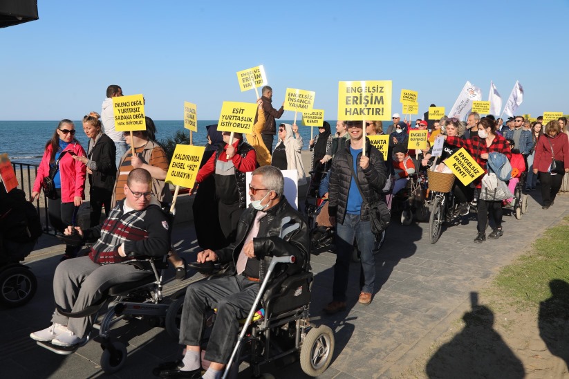 Engellilerin Atakum'dan mesajı: 'Toplumu dönüştürme zamanı geldi'