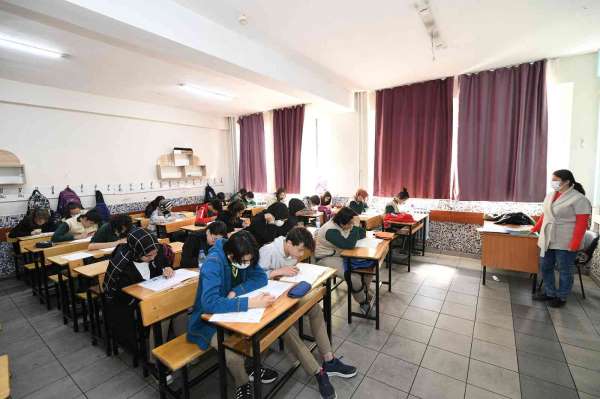 Konya Büyükşehir LGS ve TYT öğrencilerine sınav tecrübesi kazandırıyor - Konya haber