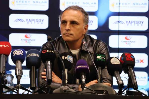 Kocaelispor'da Mustafa Gürsel ile yollar ayrıldı