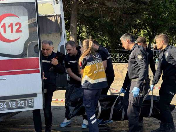 Kağıthane'de bir kişinin hayatını kaybettiği feci kaza kamerada