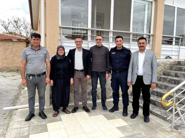 Kulu'da şehit annesine Anneler Günü ziyareti