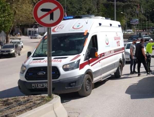 Eski Otogar Kavşağı'nda trafik kazası; 1 yaralı