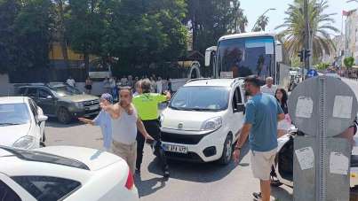Antalya'da zincirleme kaza: 24 promil alkollü sürücünün ehliyetine el konuldu