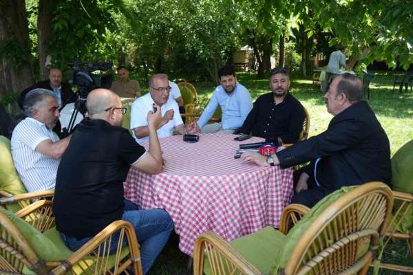 Zeki Eker: 'Muşspor'un 2. Lig'e yükselmesi 35 yıllık hasreti sona erdirdi'