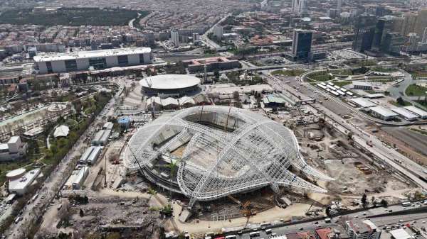 Ankara'nın yeni stadı için iki bakandan ortak paylaşım