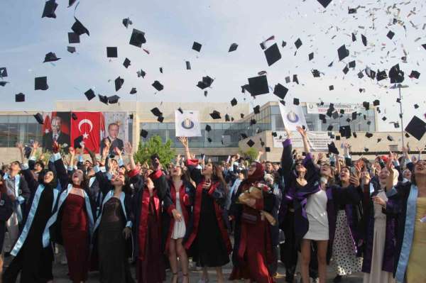 ODÜ'de 3 bin 200 öğrencinin mezuniyet heyecanı
