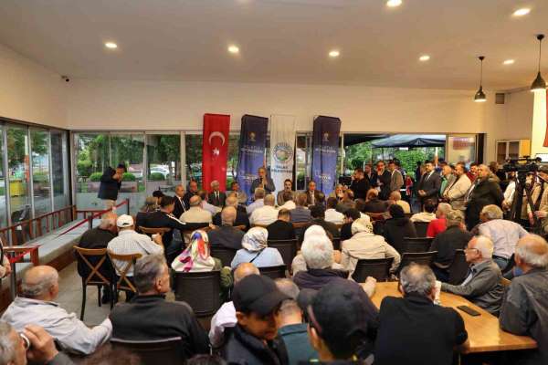 Vatandaş sordu, Başkan Yalçın Osmanlı Evi'nde cevapladı