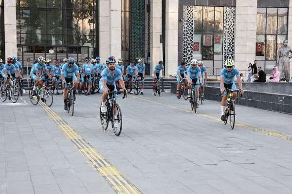 Şehit Ömer Halisdemir Bisiklet Turu kapsamında Kütahya'ya anlamlı ziyaret