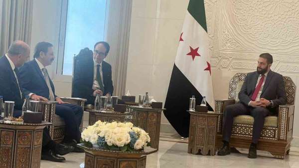 TOBB Başkanı Hisarcıklıoğlu, Suriye Cumhurbaşkanı Şara ile Şam'da bir araya geldi