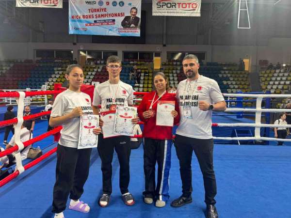 Bilecikli sporcular Türkiye Şampiyonası'ndan 2 madalyayla döndü.