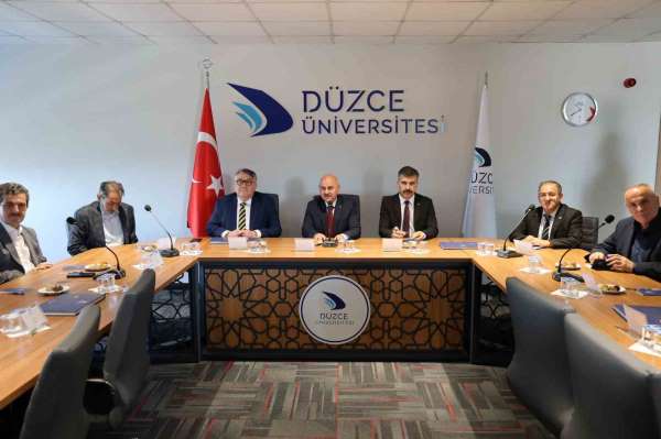 Düzce Üniversitesi danışma kurulu ilk toplantısını gerçekleştirdi