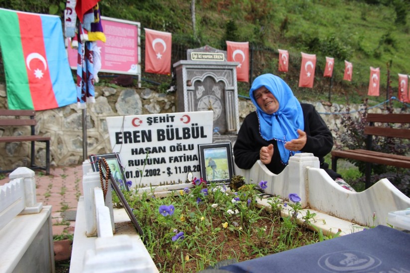 Şehadetiyle ölümsüzleşen bir vatan evladı Eren Bülbül... Vatansever Eren'in mezarı nerede?