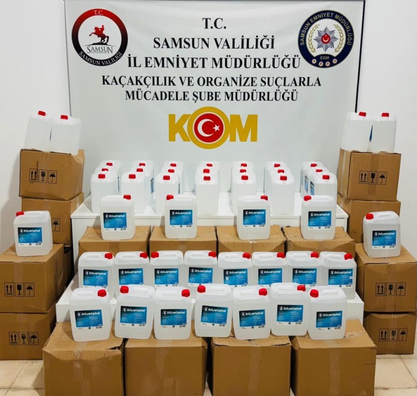 Samsun'da sahte içki yapımında kullanılan 640 litre etil alkol ele geçirildi