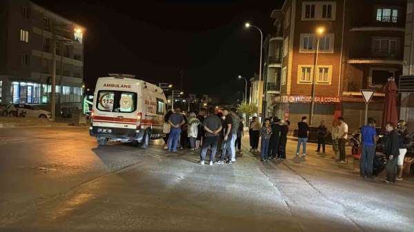 Eskişehir'de motosikletin yayaya çarptığı kazada 2 kişi yaralandı
