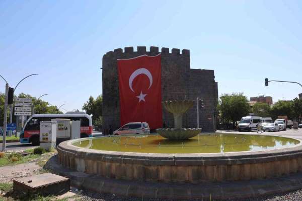 'Terörsüz Türkiye' hedefine ilişkin kanun teklifi Diyarbakır'da memnuniyetle karşılandı